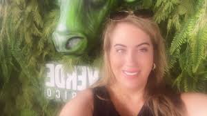 Hey all my Boricuas , who ever is in SD I was wondering if you guys wanted  to plan a day at mission beach or something so we can all get to