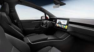 Ab frühling buhlt das suv mit bis zu 460 kilometern reichweite und einem preis ab 33.800 euro um die gunst der kunden. 2021 Tesla Model S And Model X Revealed With Airplane Yoke Steering Wheel Plaid Performance Variants