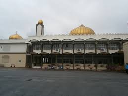 Sungai besi was a historical mining town with many heavy industries such as steelworks, waste steel plants and other steel industries. Masjid Td Masjid At Kem Perdana Sungai Besi