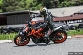 See more of ktm malaysia on facebook. Review Ktm 390 250 Duke Full Size Or Half Pint Paultan Org