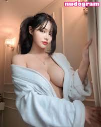 Seo Ahn - Hot Passion with a Big Dildo