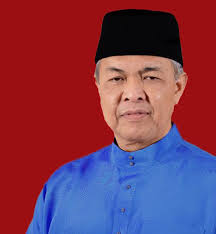 Jika pemohon tidak didaftar sebagai ahli dalam tempoh satu bulan, pemohon bolehlah melapor kepada majlis tertinggi dengan mengemukakan bersama salinan borang permohonan. Supreme Council Members Umno