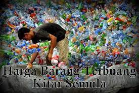 Sumbangan barangan kitar semula ini ditebus semula dengan barangan keperluan harian. Rujukan Harga Barang Terbuang Kitar Semula Bmblogr