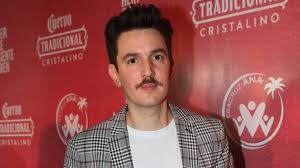 Make social videos in an instant: Te Presentamos A Francisco De La Reguera Primo De Ana Tvnotas Irresistible