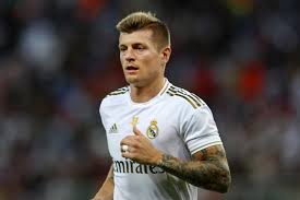 Toni kroos is a midfielder and is 6' and weighs 163 pounds. Wildes Gerucht Aus Spanien Bayern Arbeitet An Einer Kroos Ruckkehr Aktuelle Fc Bayern News Transfergeruchte Hintergrundberichte Uvm