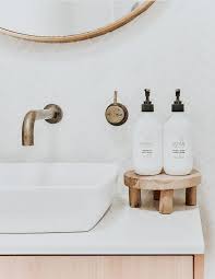 Big design and decor opportunity! Simple Modern Bathroom Design Ideas Boho Home Decor Inspiration Simple Bathroom Decor Minimalist Bathroom Bathroom Inspiration