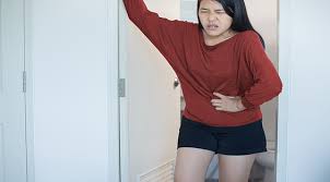 Saat janin bertambah besar, ini memberikan tekanan ekstra pada anus. Bahaya Menahan Pipis Untuk Ibu Hamil