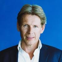 Christian Harding's Instagram, Twitter & Facebook