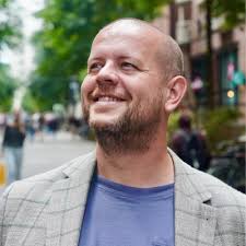 Kantoorruimte gezocht! Na 5 prachtige jaren in de prachtige Passage moeten  we met team Marketing Haagse Binnenstad vanaf 1 juli verhuizen. Wij zijn  dringend op zoek naar een inspirerende werkplek in… |