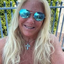 Sandra Frederickson's Instagram, Twitter & Facebook