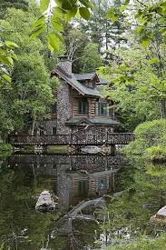 Homes In The Woods Lake House Cabins And Cottages Cabins In The Woods
