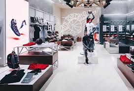 A Look Inside Jordan Brand S First Store In Dubai Dubai Mall Retail Design Design