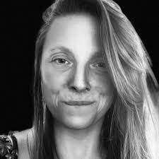 Leash: tracking, retriever, slip, slap etc etc ....Collar: slip, choke,  slip-chain etc etc ....** I'm looking for the best solution for my 7yr boy  who in general is very easy to control