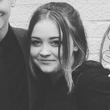 Mollie Phelps's Instagram, Twitter & Facebook