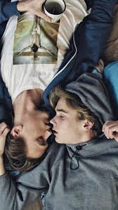 Share the best gifs now >>>. Sweet Edits Isak And Evan Lockscreens Like Reblog If You