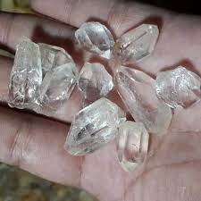 Batu kecubung atau amethyst merupakan jenis batuan mineral kuarsa. Kecubung Intan Home Facebook