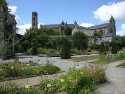 Please choose a different date. Balade Avis De Voyageurs Sur Jardins De L Eveche Limoges Tripadvisor