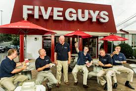 1) launch the app and find your five guys. Conheca A Historia E A Trajetoria Da Rede Five Guys Burgers And Fries Dos Estados Unidos Beefpoint