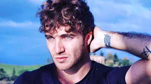 In molti si chiedono se paolo ciavarro sia fidanzato oppure no ma, purtroppo per le sue fan, il ragazzo ha una fidanzata: Paolo Ciavarro Eta Carriera Ex Fidanzata Massimo Eleonora E Clizia Incorvaia Controcopertina Com