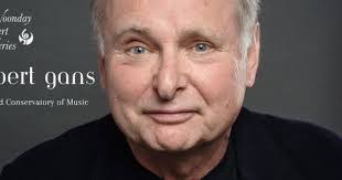 Robert Gans's Instagram, Twitter & Facebook