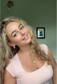 Tessa Jarvis's Instagram, Twitter & Facebook