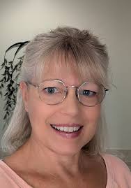 Hi I'm Coll, 54 from East Yorkshire 🙂