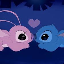 I know the eyes look a little bit strange but you can't draw black eyes on a chalkboard. 280 Ideeen Over Stitch Lilo Disney Lilo Stitch Disney Tekenen
