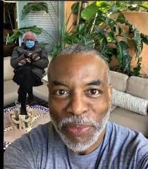 Levar's narration blends with gorgeous soundscapes to bring stories by neil gaiman, haruki murakami, octavia butler, ray bradbury and more to life. Levar Burton On Twitter Last One I Promise Bydhttmwfi Bernie