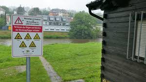 Weitere ideen zu haus bauen, metalldach, dachkonstruktion. Zklbq1fizogxim