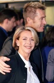 Leslie ashe mrp, relocation specialist the key to your real estate needs. Leslie Ash Men Behaving Badly Star Famous For Lips Then And Now Express Co Uk