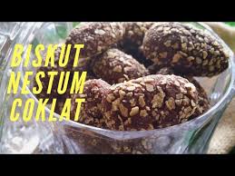 You are on page 1of 1. Biskut Nestum Coklat Tanpa Telur No Egg Chocolate Nestum Cookies Youtube