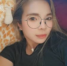 Christina Estrella's Instagram, Twitter & Facebook