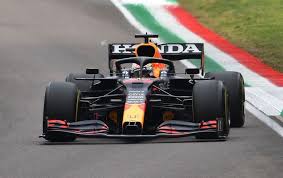 Die formel 1 ist die königsklasse des automobilsports. Formel 1 Verstappen Siegt In Imola Vor Hamilton