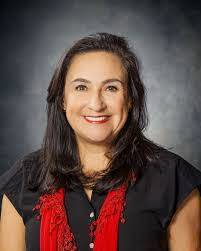 Christina Kinder's Instagram, Twitter & Facebook