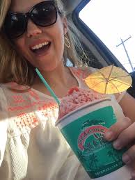 What is the name of the food truck near the mall?