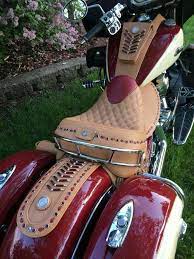 pin by alvaro novo arruda on motorcycle seats indian motorcycle motorcycle seats bike leathers