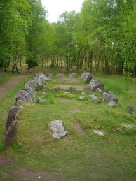 Broceliande Neant Sur Yvel La Commune De Neant Sur Yvel Fait Partie Du Monde Merveilleux De Broceliande S Foret De Paimpont Foret De Broceliande Bretagne