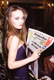After heard presented allegations of depp. Vanessa Paradis Warum Die 90ies Looks Der Franzosin Die Perfekte Styling Inspiration Sind Vogue Germany