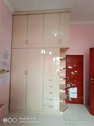 Jul 21, 2021 · bentuknya yang kokoh membuat kipas angin ini memiliki desain yang minimalis dan menawan. Desain Lemari Pakaian Aluminium Language Id Lemari Pakaian Aluminium Frame Coklat Kaca Es 3 Pintu