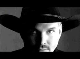 Black And White Music Video Male Singer 90s Pin By Betty Gilbert On Shared Music Garth Brooks The Dance Country Music Videos Country Music