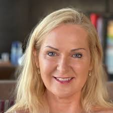 Susan Kuss's Instagram, Twitter & Facebook