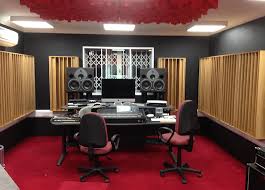 How to arrange your desk and room? Music Studio Design Amadeus