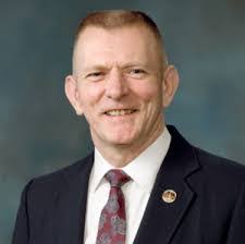 Lisa Wininger's Instagram, Twitter & Facebook