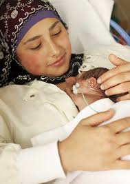 Bonding with and caring for preterm born babies
