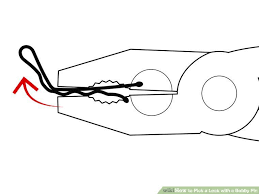 How To Pick A Master Lock With A Bobby Pin How To Pick A Lock With A Bobby Pin Bobby Pins Lock Lock Picking