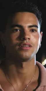 Season 5 Love Island has a little SOA vibe with Harrison looking like Jax  and Victor looking like Opie lol maybe it's just me 😂