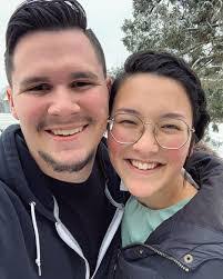 Travis Shetler's Instagram, Twitter & Facebook