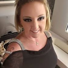 Jennifer Misiak's Instagram, Twitter & Facebook