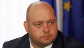 Deputatul Adrian Mocanu a lovit o fată cu maşina, în Buzău