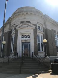 Early Spring 2018 In Downtown Belvidere Il Original Post Office Now A Nationally Protected Historical Landmark Historical Landmarks House Styles Mansions